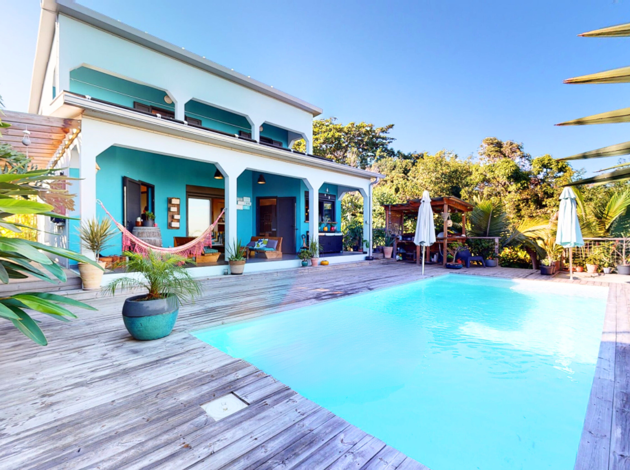 VILLA COUP DE COEUR AVEC PISCINE ET VUE MER - LA POSSESSION (Quartier Ravine à malheur)