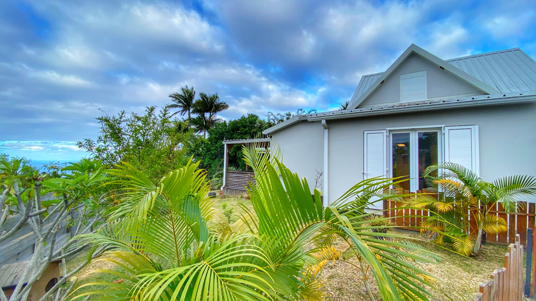 VILLA T5 - 4 Chambres - vue mer - Piton bois de nèfles