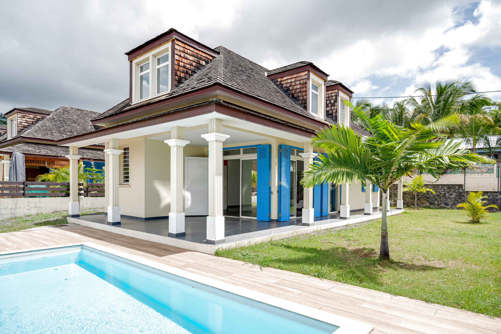 NOUVEAUTE VILLA T5 AVEC PISCINE (SAINT PAUL)
