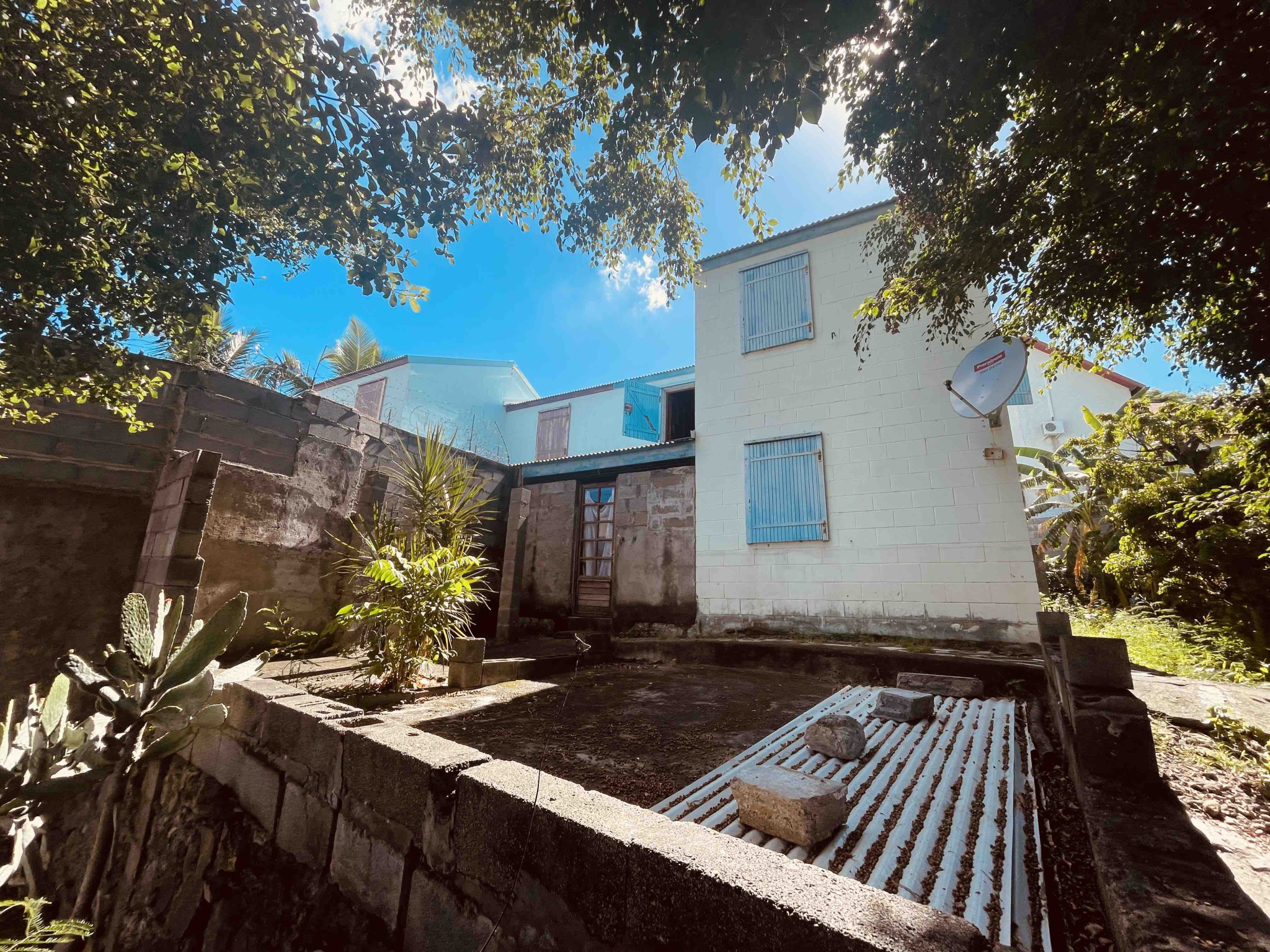 EXCLUSIVITE MAISON T5 A RENOVER - LA POSSESSION