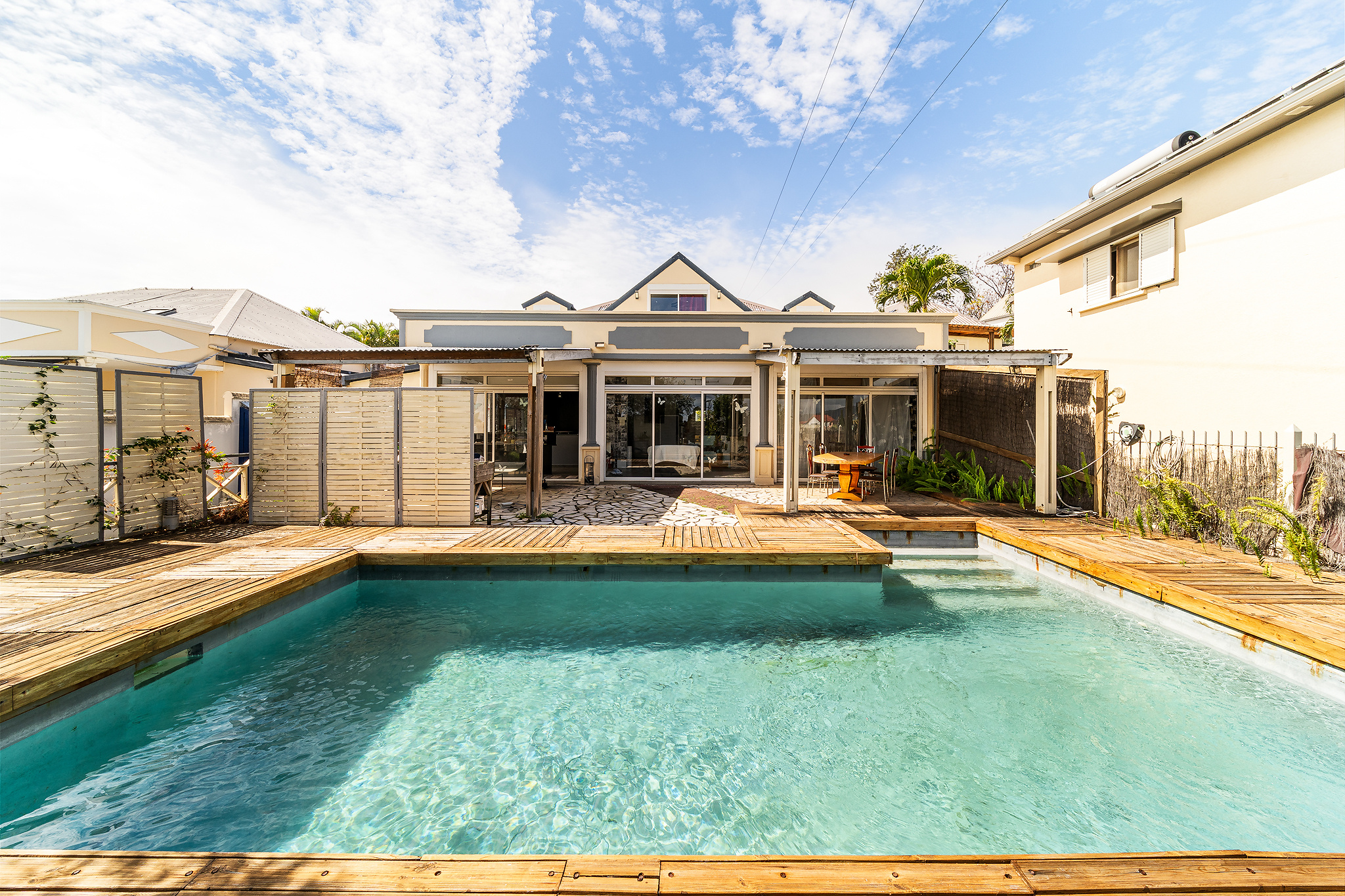 VILLA T7 AVEC PISCINE  - SAINTE MARIE