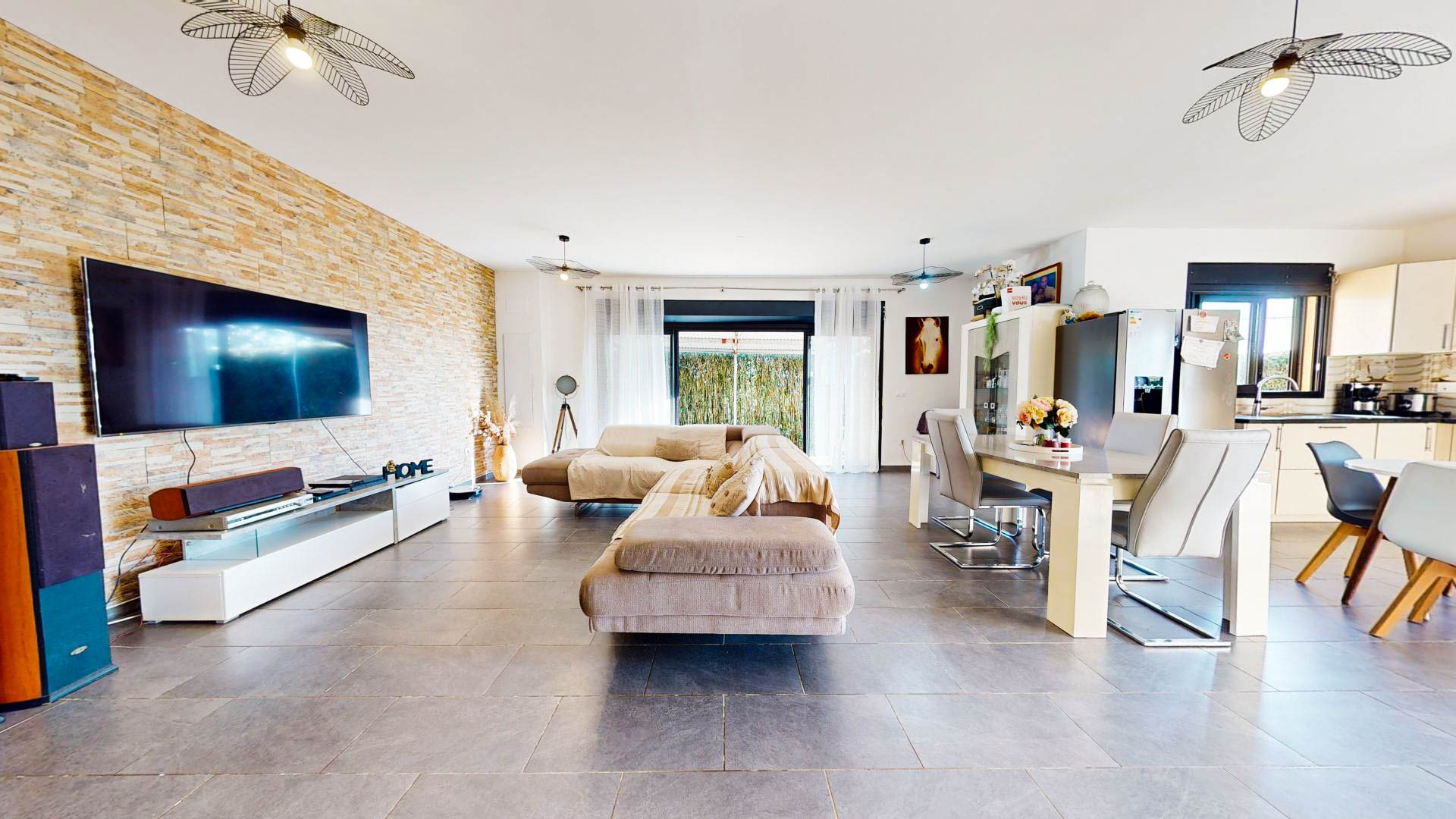 VILLA T5 PLAIN PIED - SAINT DENIS (LE BRÛLÉ)