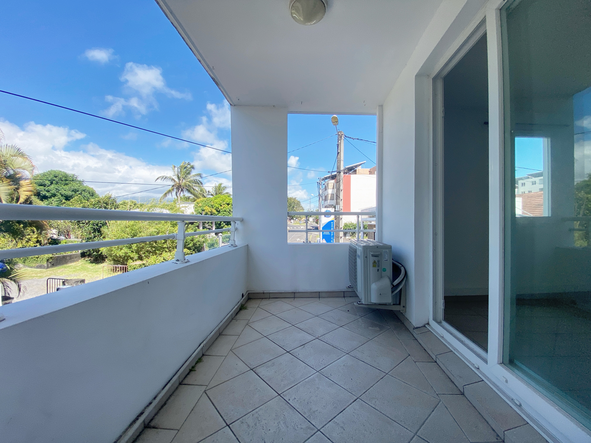 T2 LUMINEUX LIBRE - SAINT BENOIT