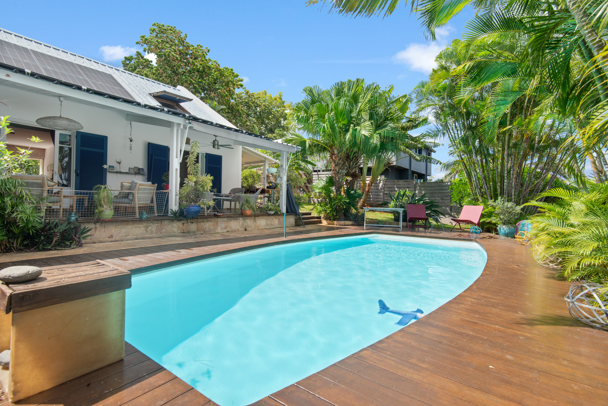 MAGNIFIQUE VILLA T4 AVEC PISCINE ET JACUZZI A LA POSSESSION