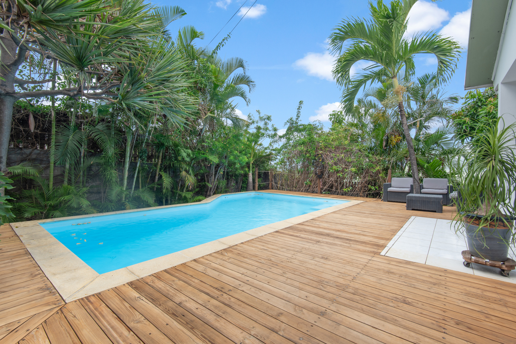 LA PLAINE SAINT PAUL - VILLA T5 124m2 AVEC PISCINE