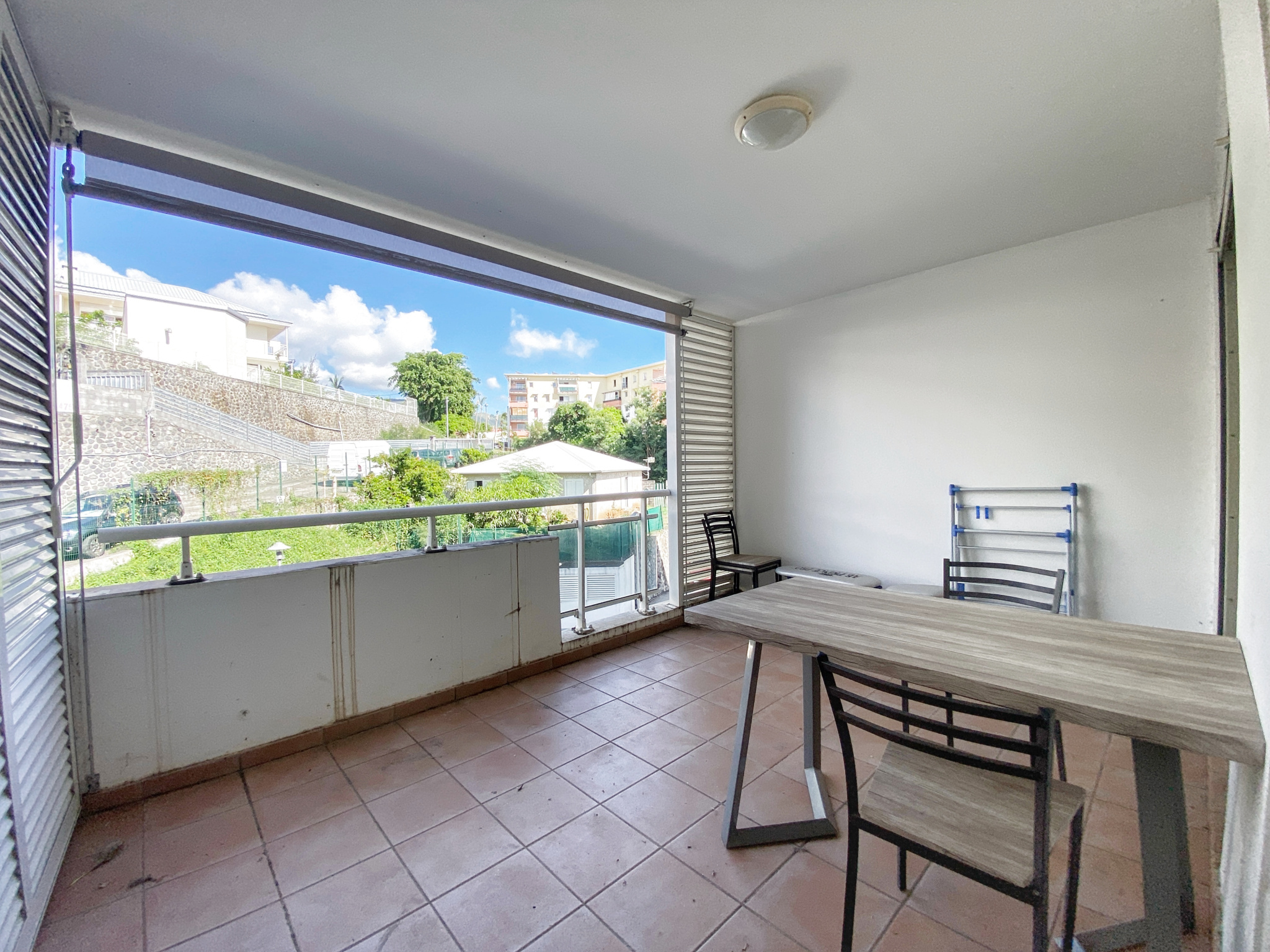 SAINT-DENIS (MONTGAILLARD) - Grand studio 30m2 loué