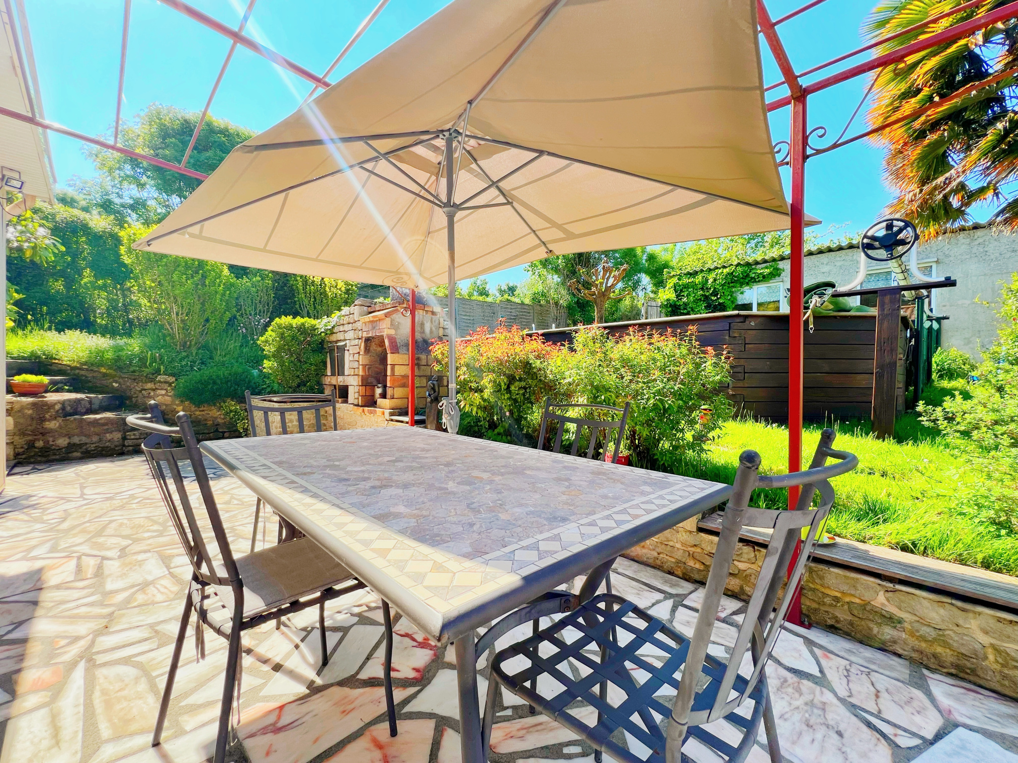 SAINT LIGUAIRE - MAISON T4 PLAIN-PIED AVEC PISCINE