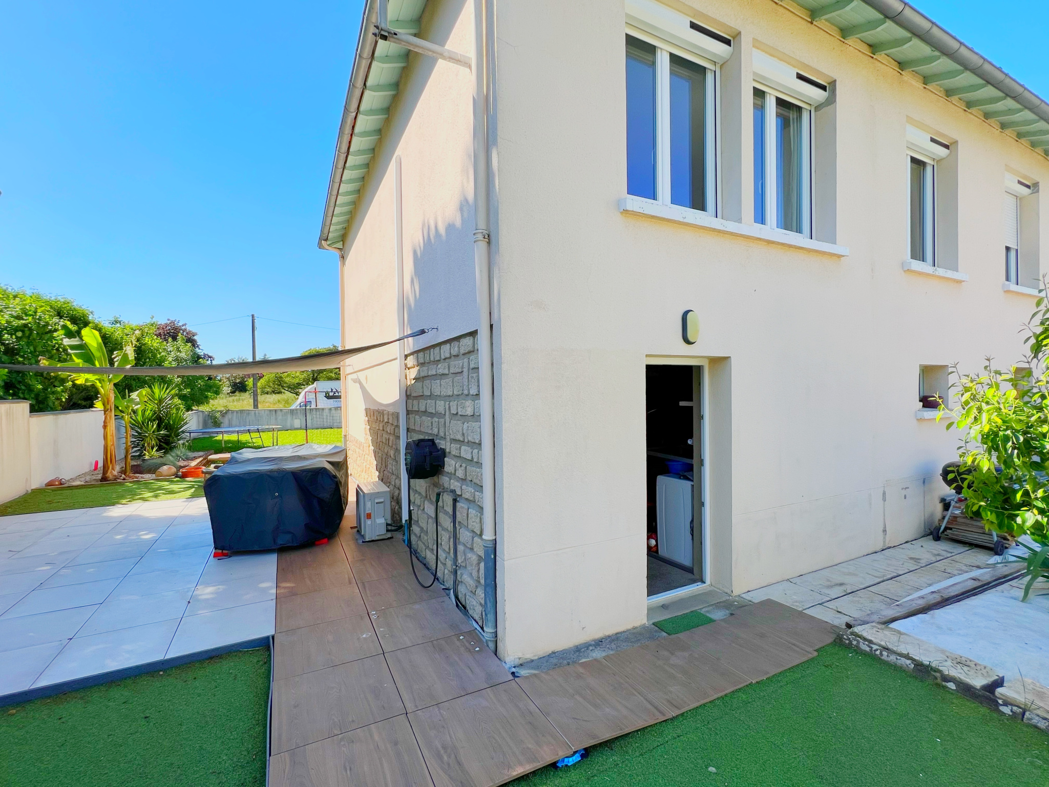 NIORT (Quartier Saint Florent) - MAISON T4 AVEC JARDIN ET GARAGE