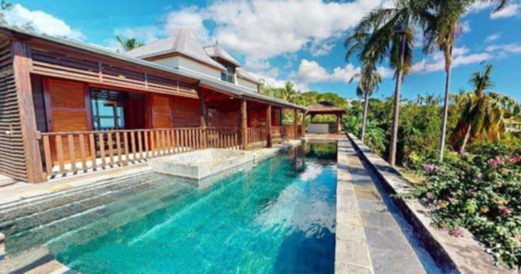 LA MONTAGNE (CHEMIN CAP BERNARD) - MAISON T4 + DÉPENDANCE AVEC PISCINE ET VUE MER