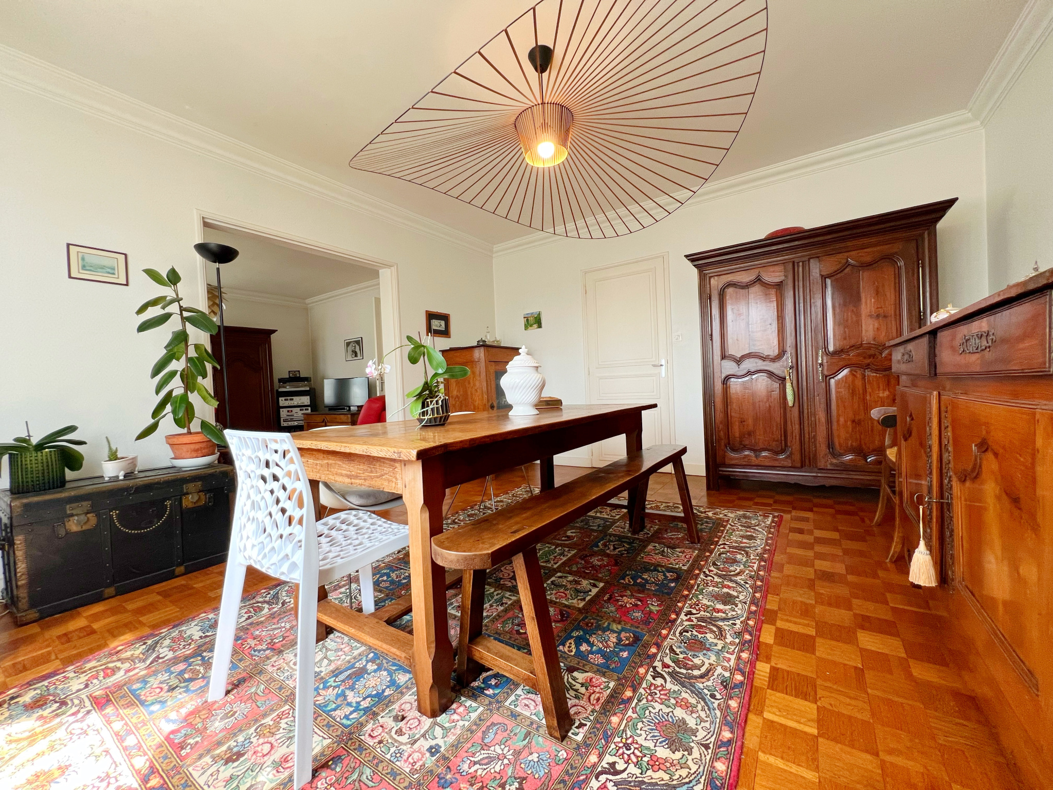 NIORT (avenue Saint-Jean-d'Angély) - MAISON T6 AVEC JARDIN ET GARAGE - pompe à chaleur neuve