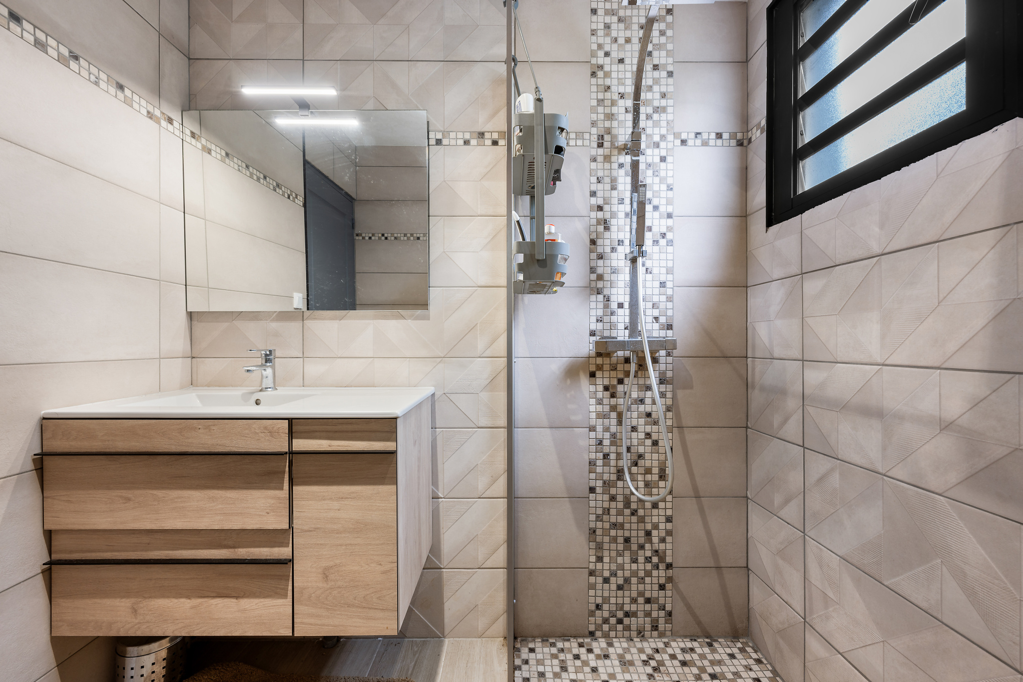 SAINT PAUL (SECTEUR TAN ROUGE) - EXCLUSIVITE MAISON RECENTE T5