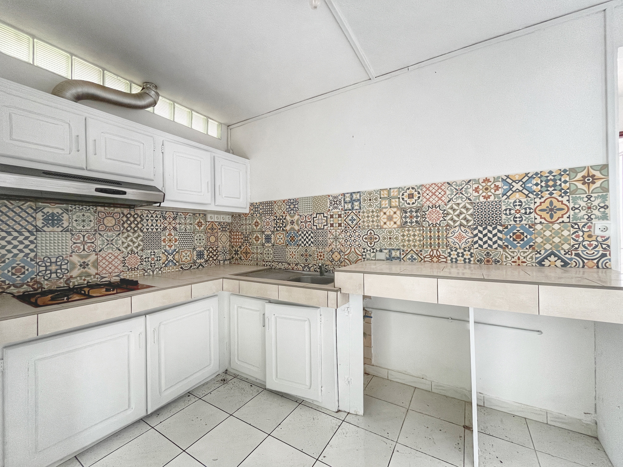 SAINTE MARIE (GRANDE MONTÉE) - MAISON T3 VUE MER ET MONTAGNE (TERRAIN 1 250m2)