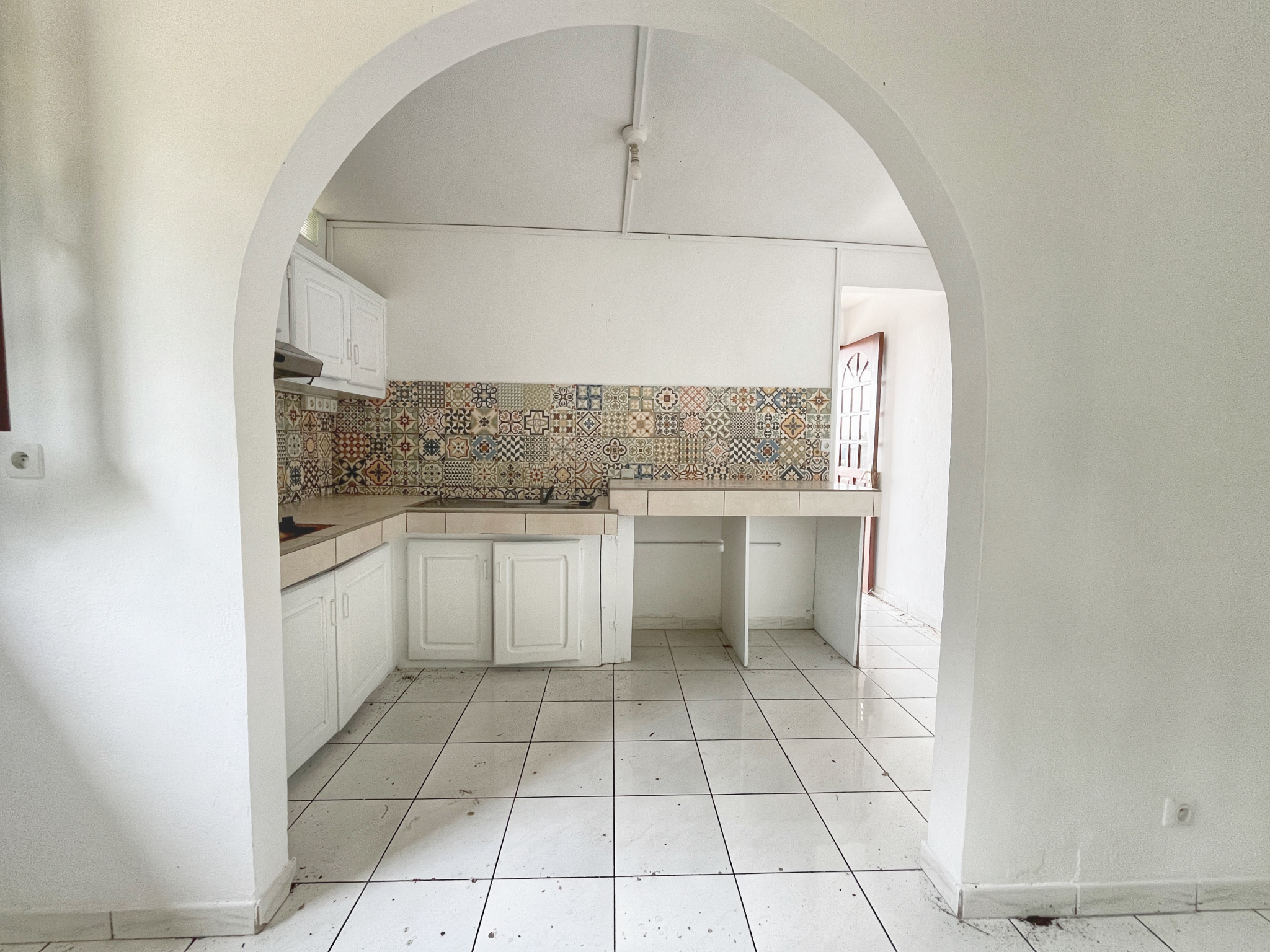 SAINTE MARIE (GRANDE MONTÉE) - MAISON T3 VUE MER ET MONTAGNE (TERRAIN 1 250m2)