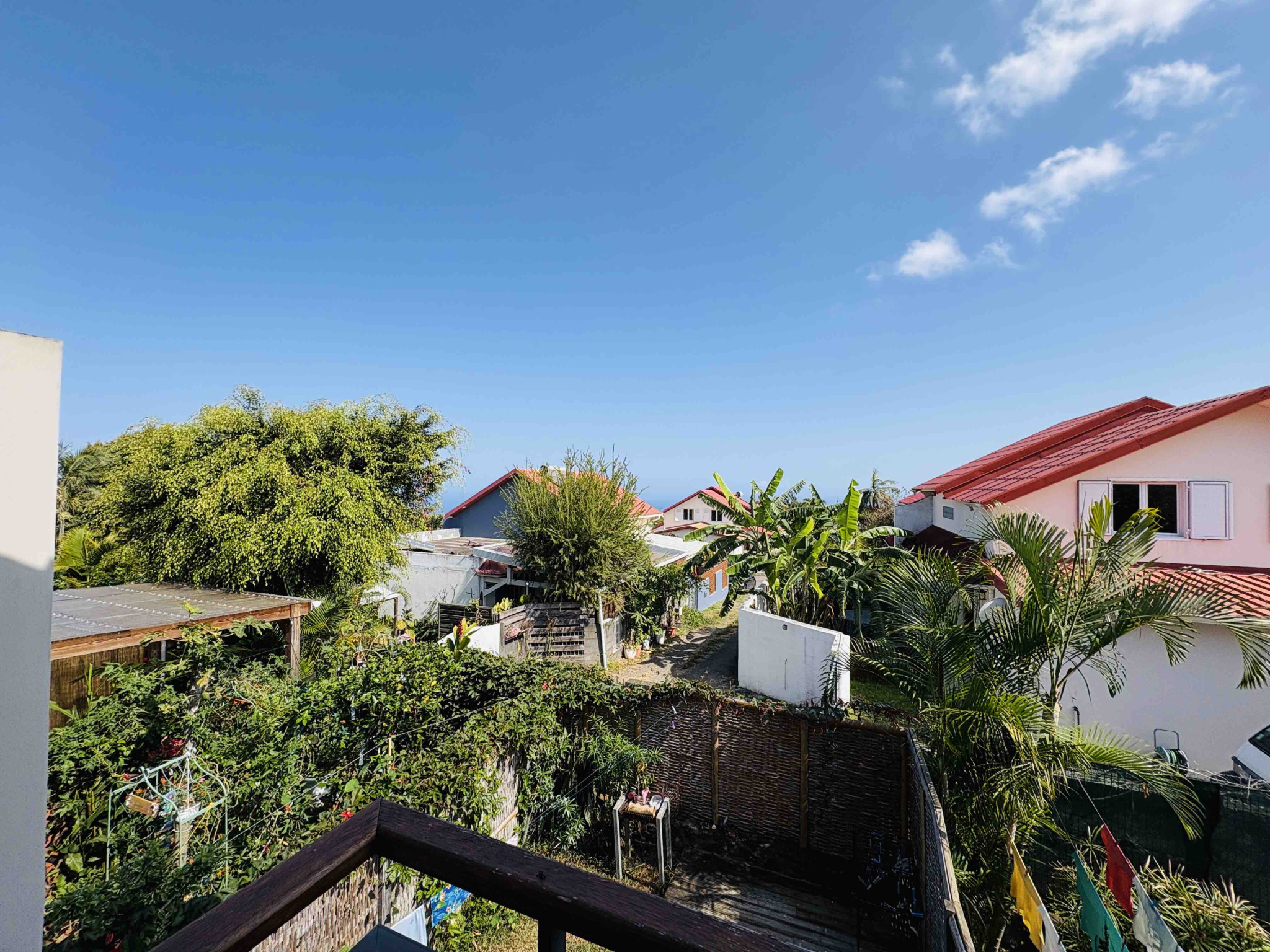 SAINT GILLES LES HAUTS - MAISON T3 AVEC PISCINE COLLECTIVE