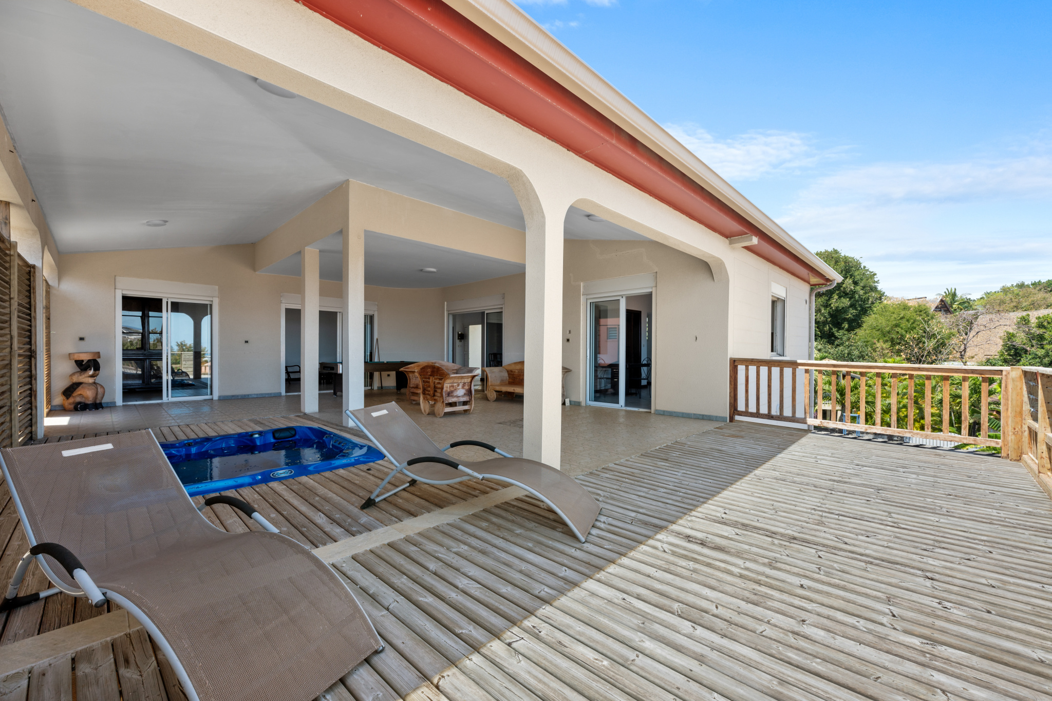 LA POSSESSION (BOEUF MORT) - VILLA 7 PIECES VUE MER