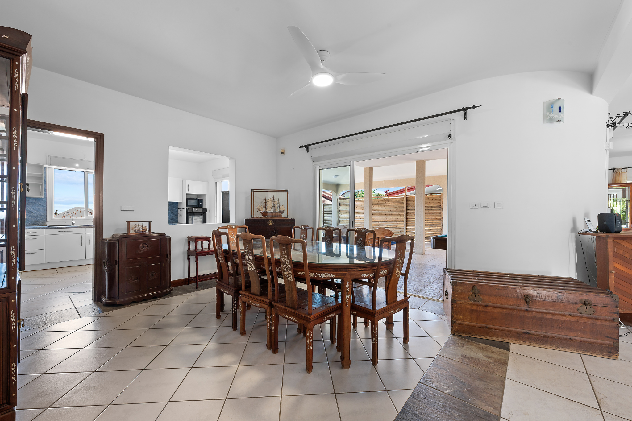 LA POSSESSION (BOEUF MORT) - VILLA 7 PIECES VUE MER