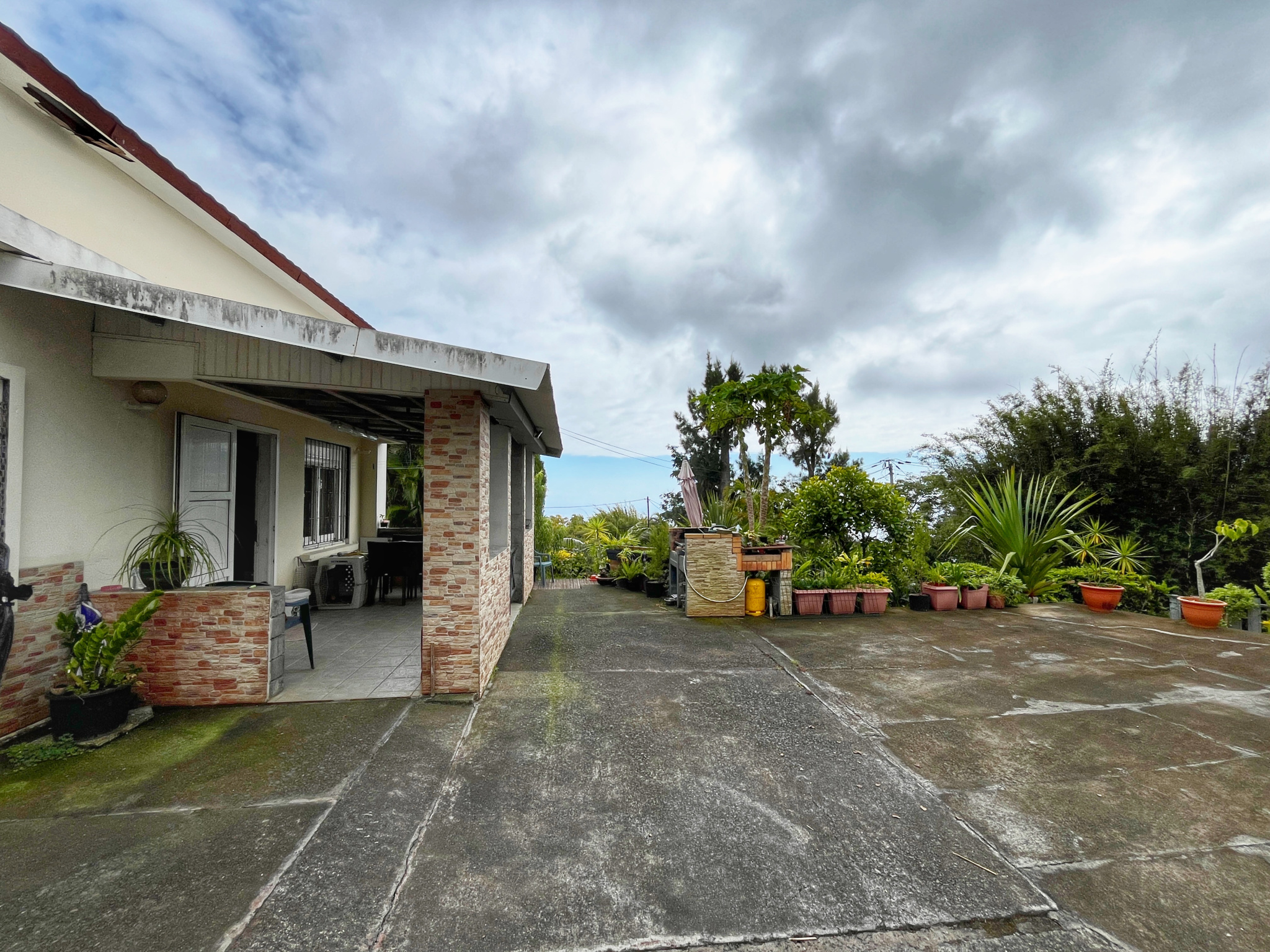 ST DENIS (BELLEPIERRE/BRULE) - MAISON T4