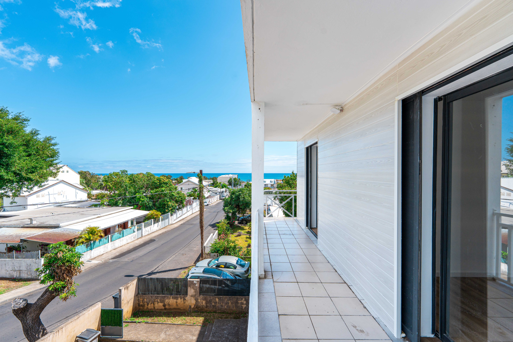 SAINT-DENIS (DEUX CANONS) - APPARTEMENT T3