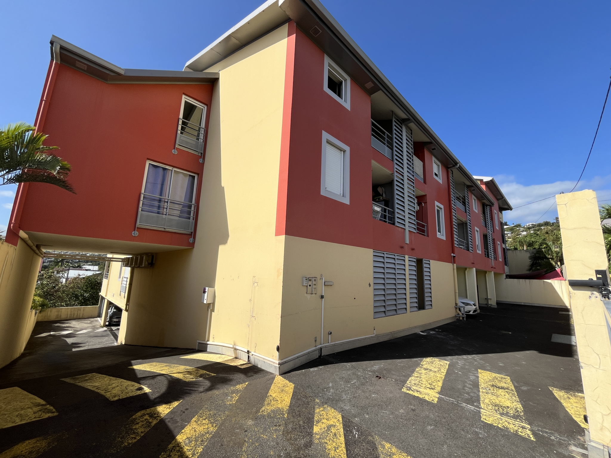 SAINT DENIS (MOUFIA) - STUDIO LIBRE RESIDENCE OCEANE