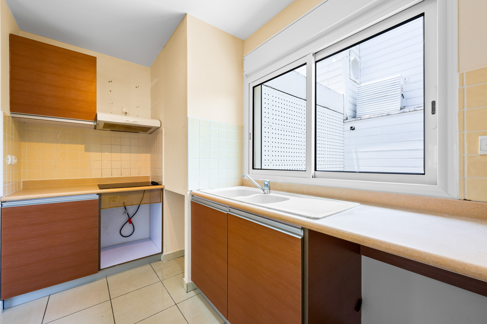 ST DENIS (BAS DE LA RIVIERE) - APPARTEMENT T3/4 EN DUPLEX