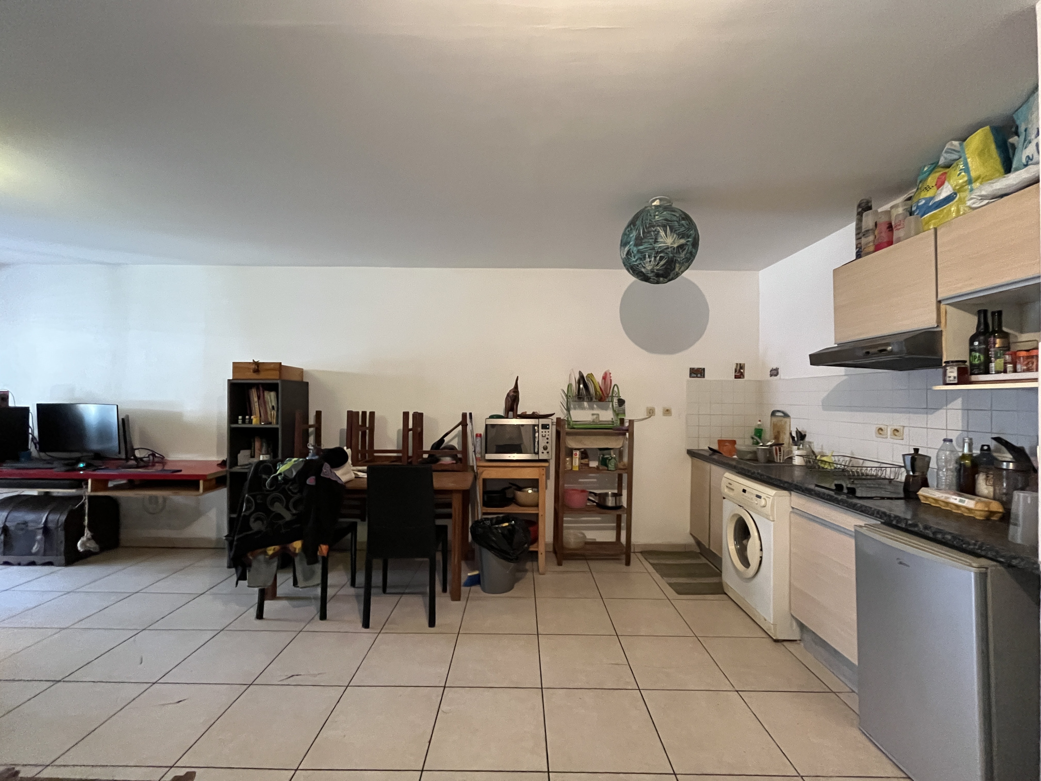 SAINT DENIS (Résidence LES MARQUISES) - T2 avec jardin loué 690€CC