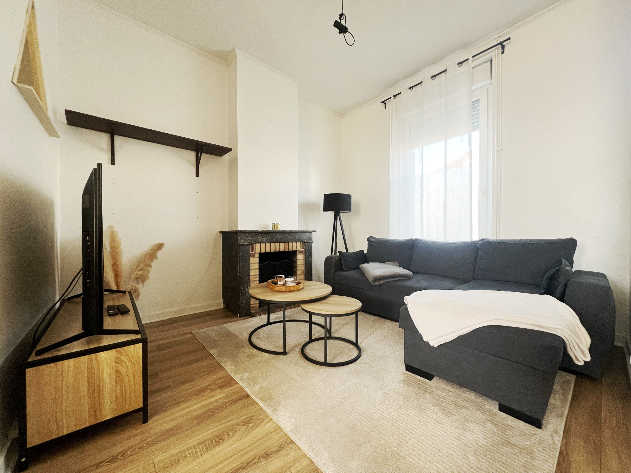 NIORT (CENTRE VILLE) - MAISON T3 AVEC JARDIN