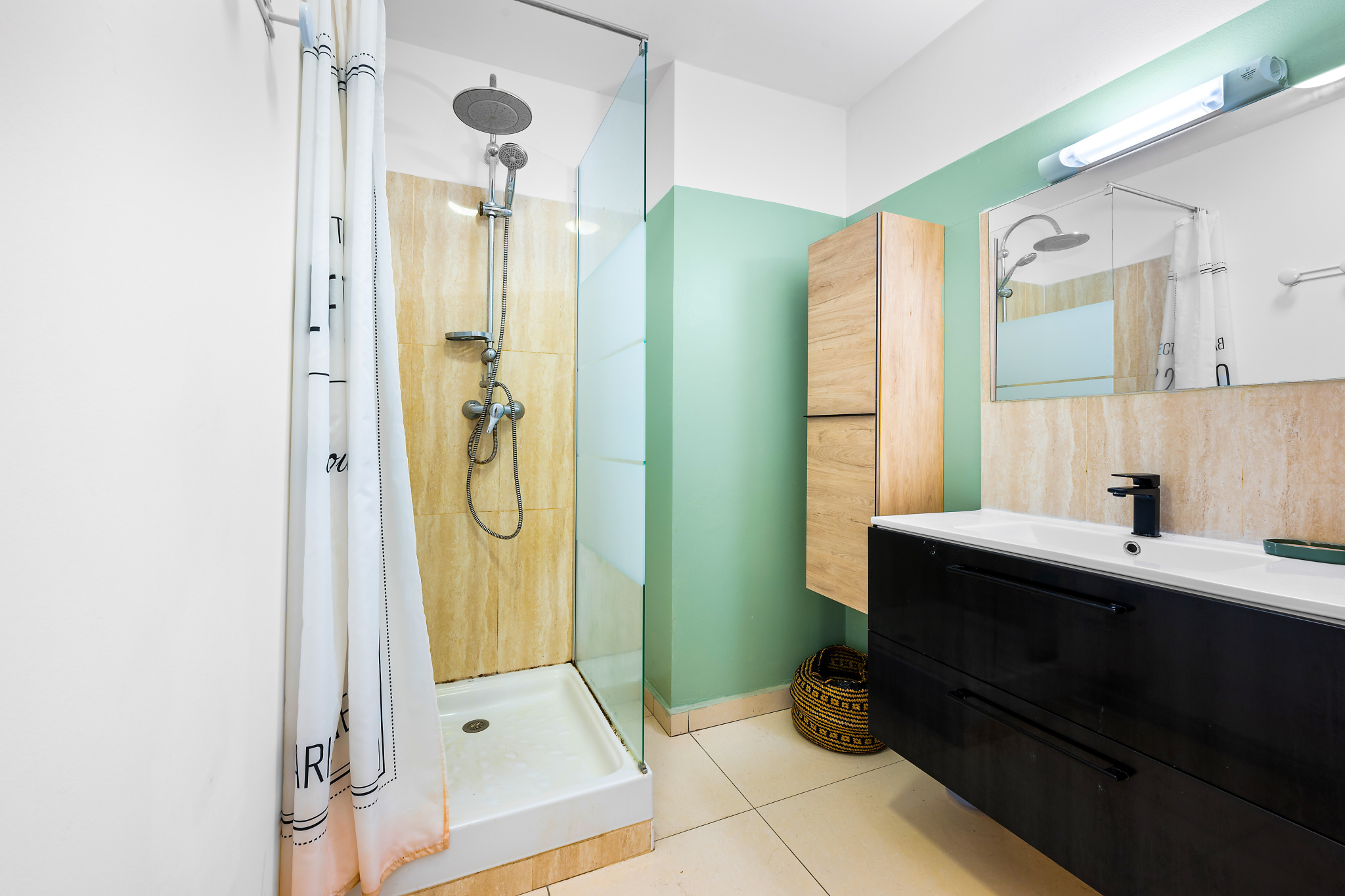 SAINTE CLOTILDE (BOIS DE NEFLES) - APPARTEMENT T2 LIBRE VUE MER