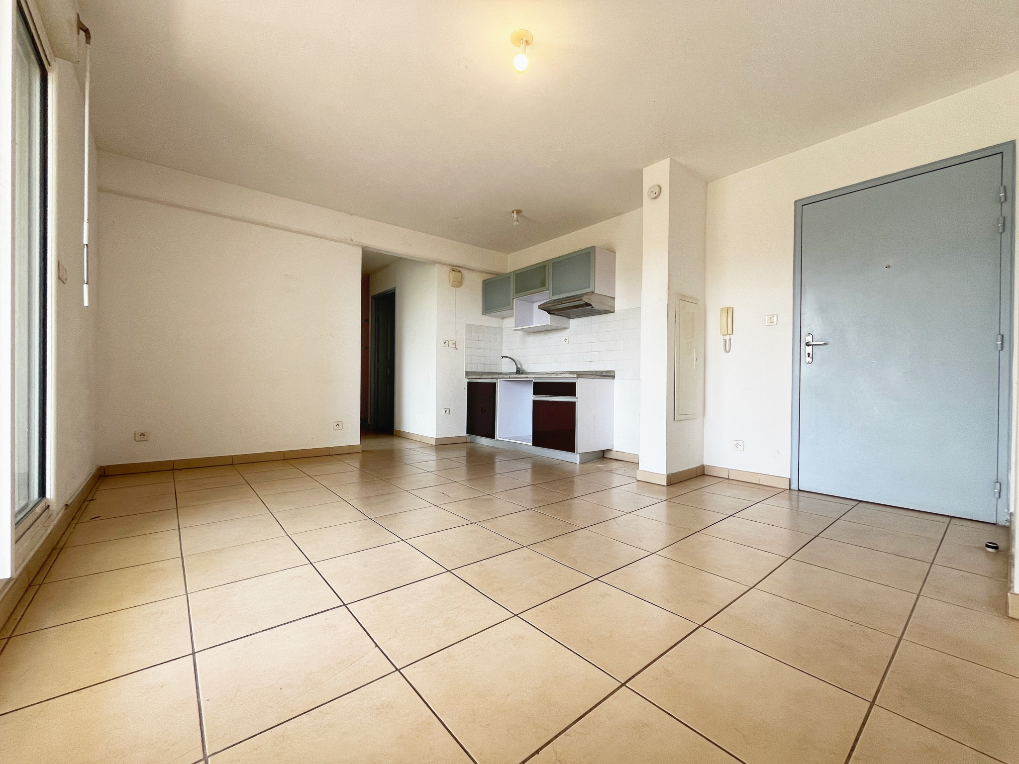 ST DENIS (MONTGAILLARD) - T2 LIBRE VUE MER