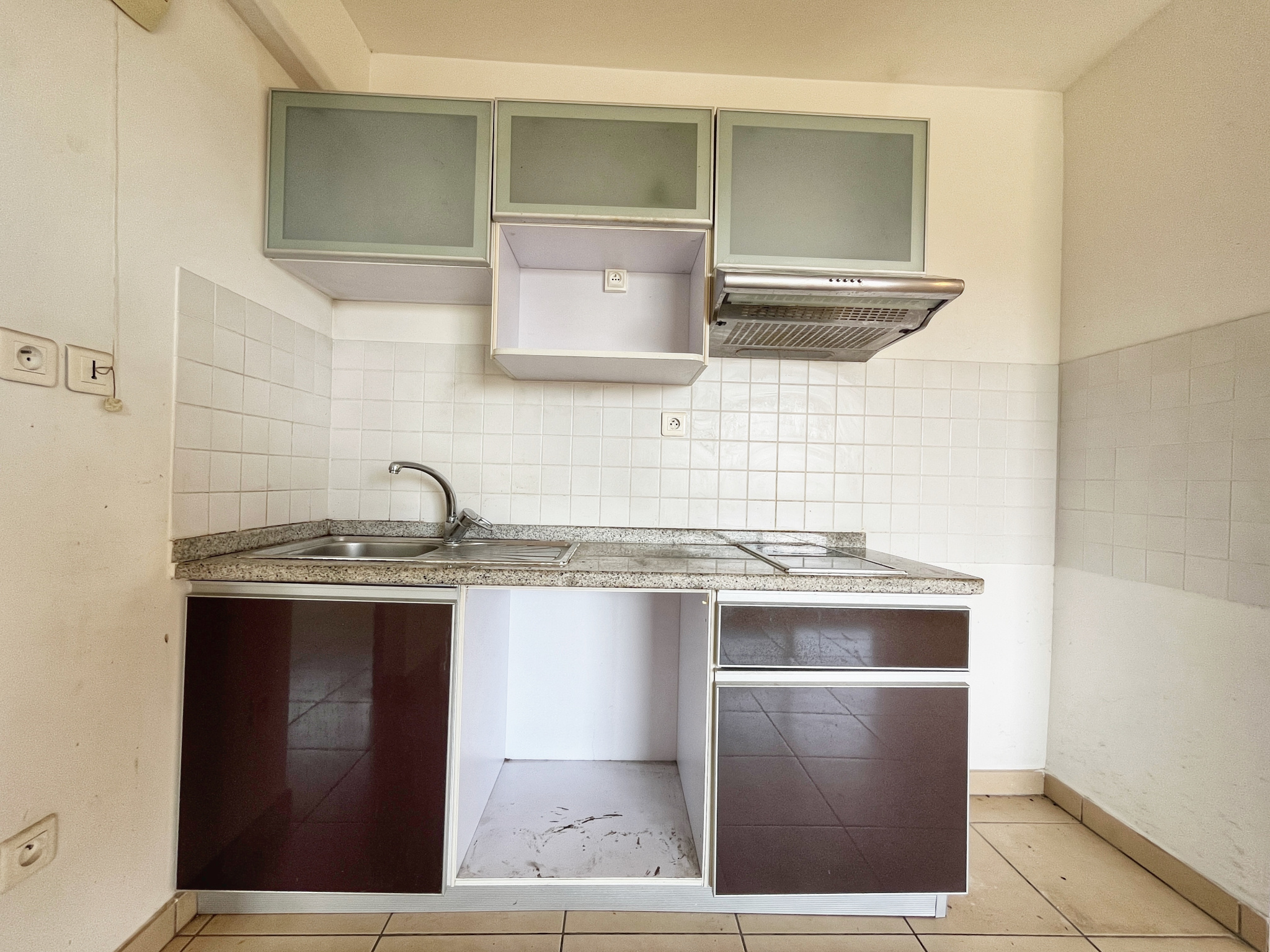 ST DENIS (MONTGAILLARD) - T2 LIBRE VUE MER