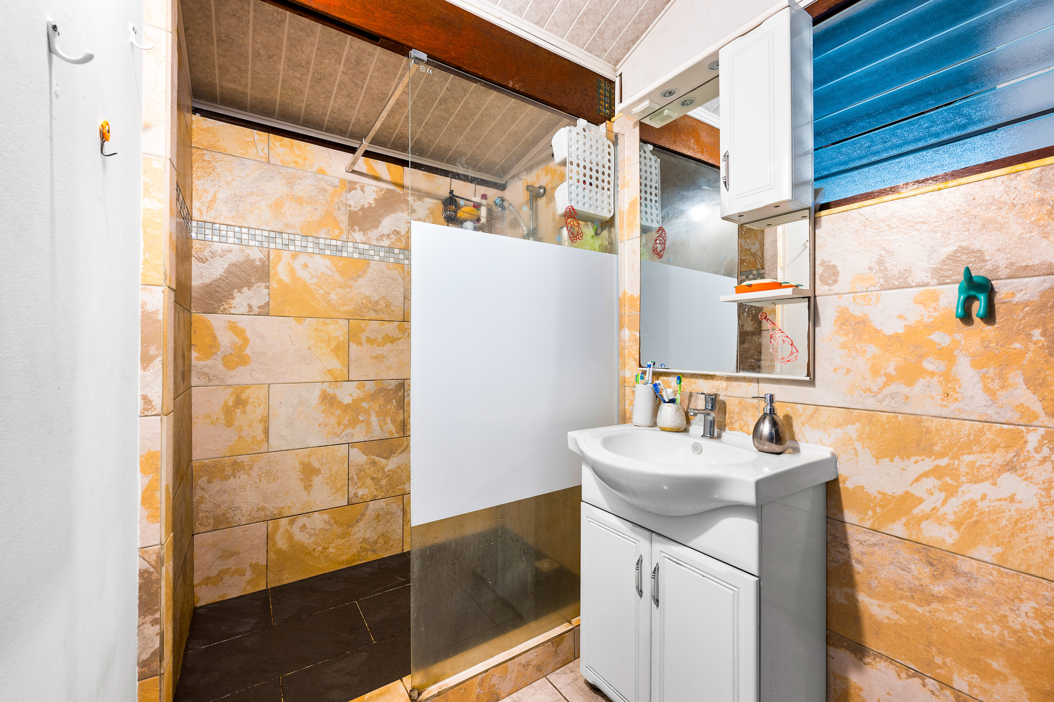 BOIS DE NEFLES ST PAUL - MAISON T6 223m2 SURFACE UTILE