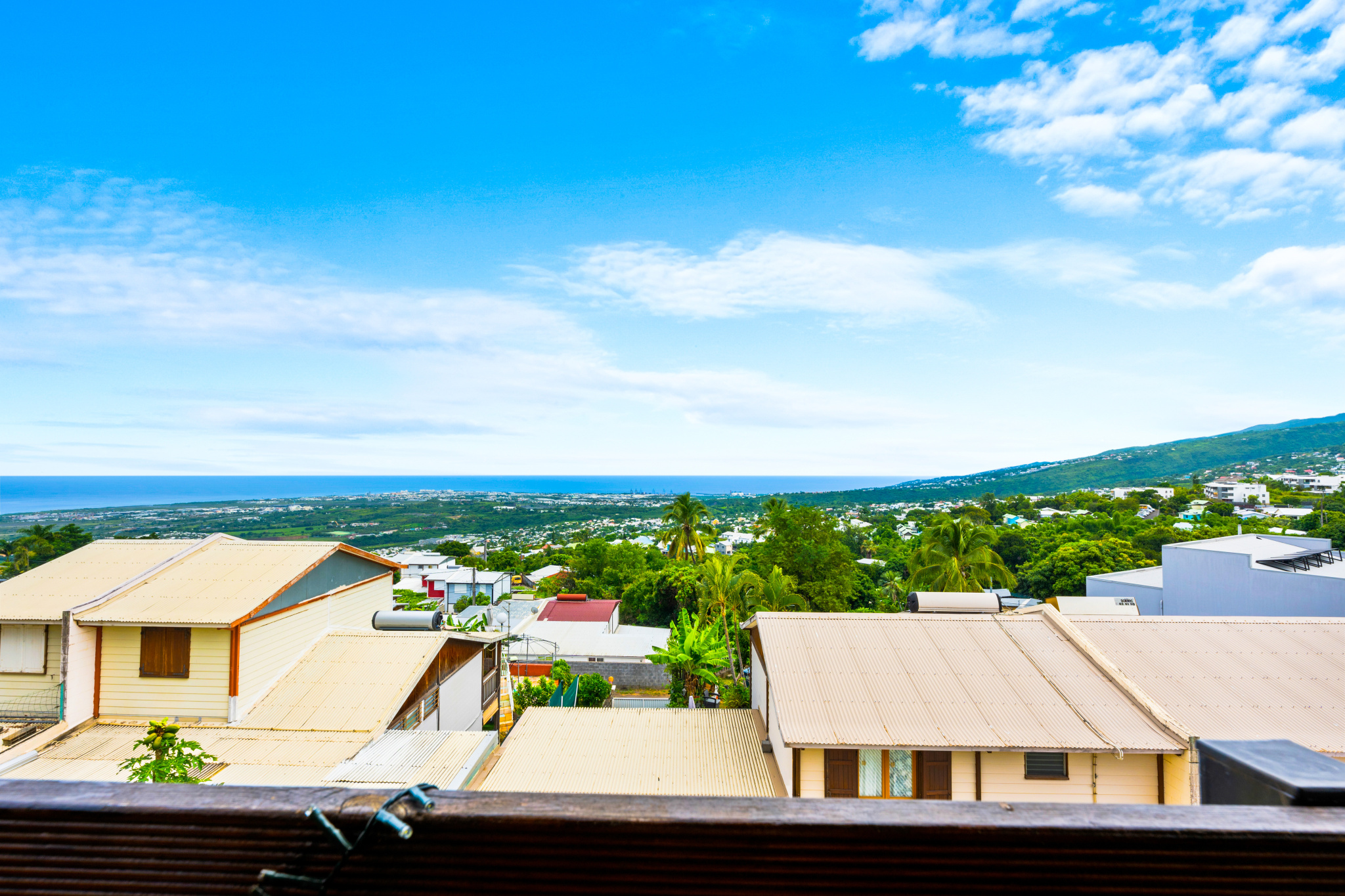 BOIS DE NEFLES ST PAUL - MAISON T6 223m2 SURFACE UTILE