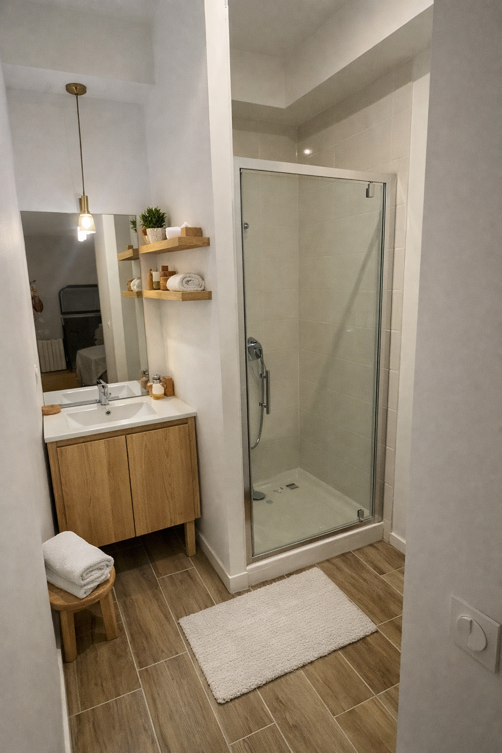 BORDEAUX - T2 EN RDC LIBRE