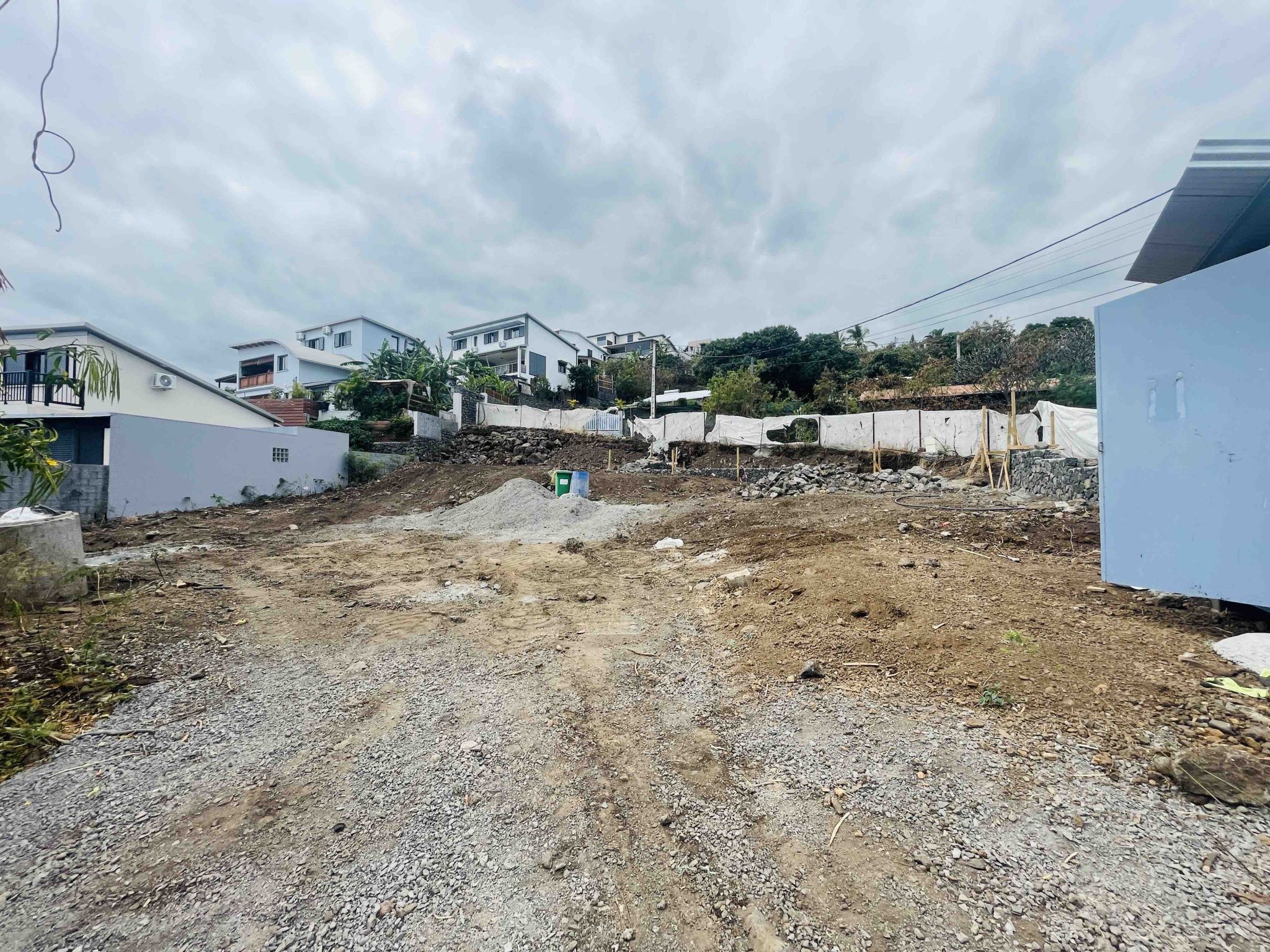 SAINT LEU (STELLA) - TERRAIN A BATIR 666 m2