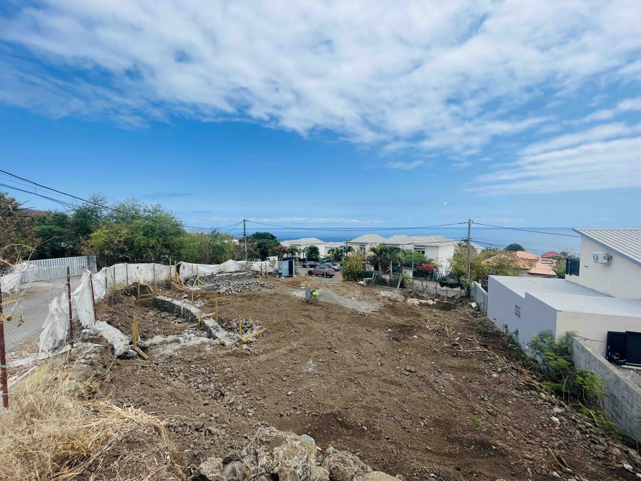 SAINT LEU (STELLA) - TERRAIN A BATIR 666 m2