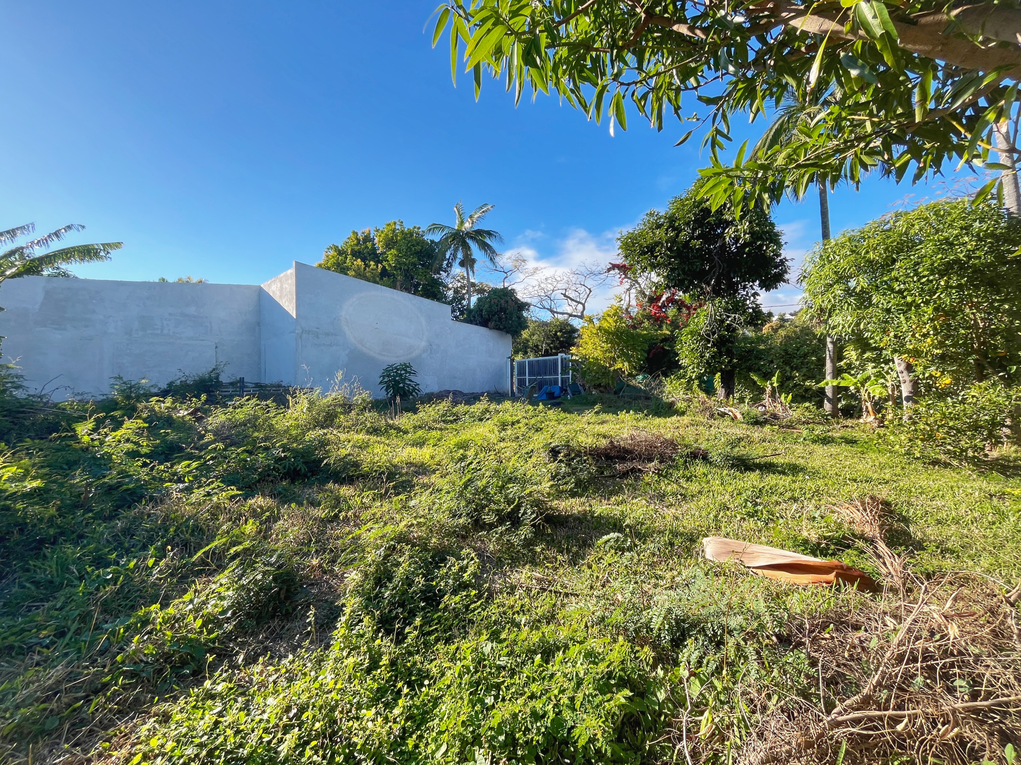 LA MONTAGNE - TERRAIN ENTIÈREMENT PLAT