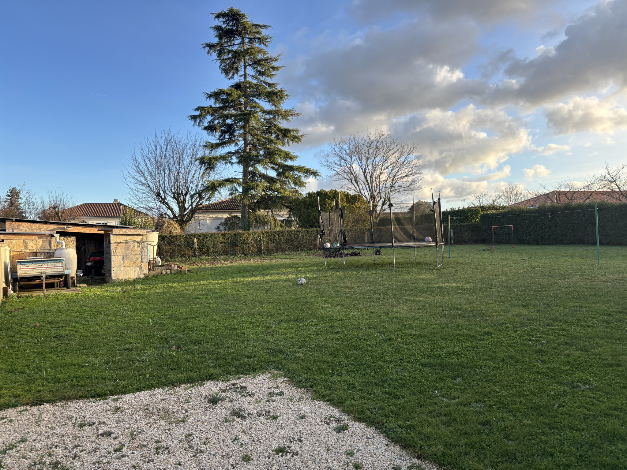 TERRAIN CONSTRUCTIBLE 580m2 hord lotissement