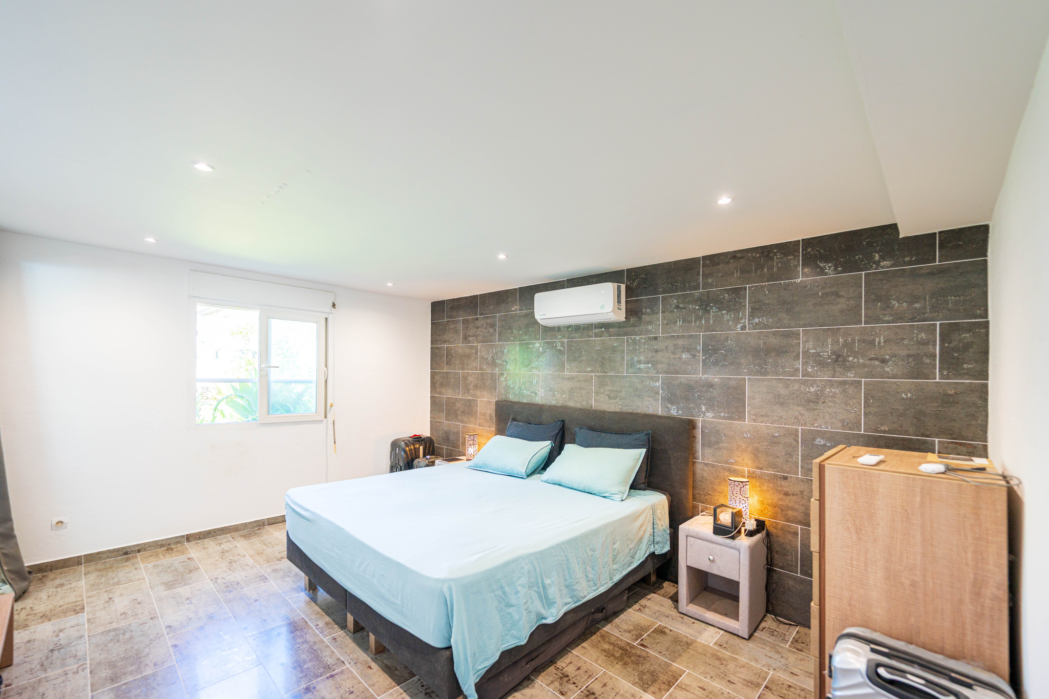 SAINT BENOIT - VILLA PLAIN-PIED AVEC PISCINE SANS VIS-A-VIS