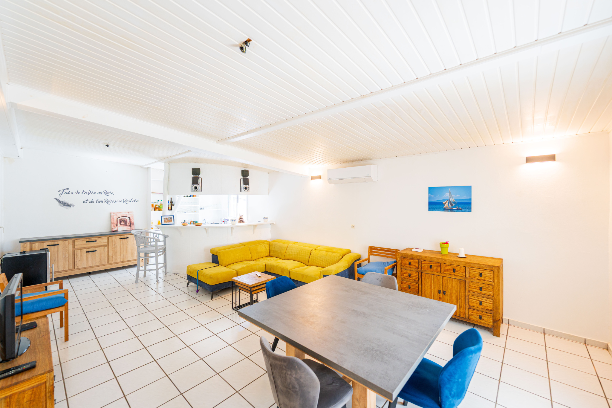 SAINT BENOIT - VILLA PLAIN-PIED AVEC PISCINE SANS VIS-A-VIS