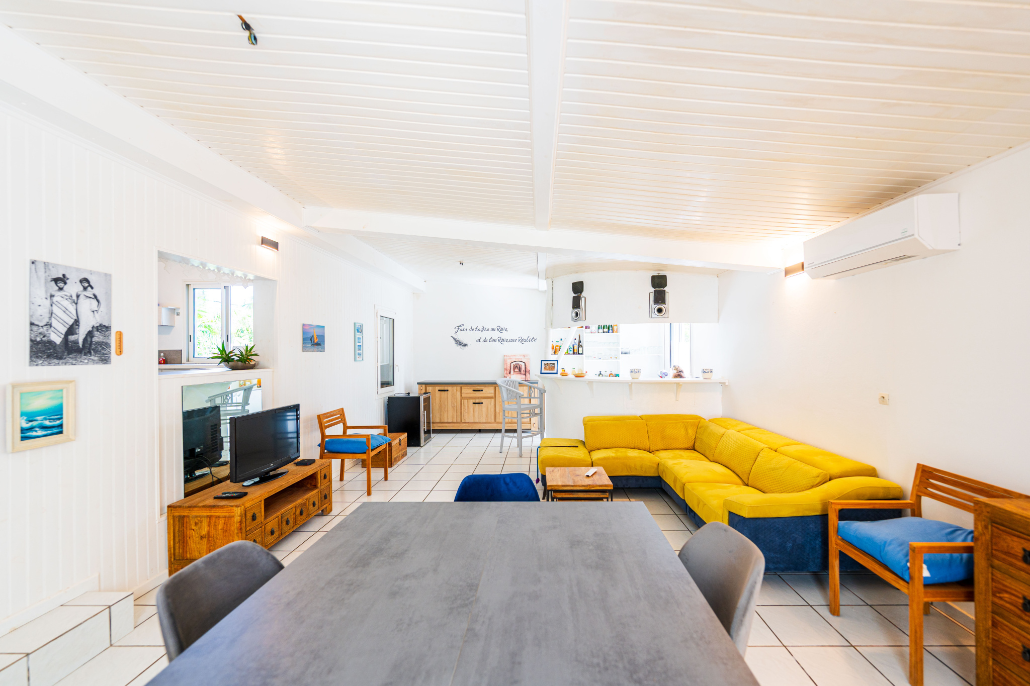 SAINT BENOIT - VILLA PLAIN-PIED AVEC PISCINE SANS VIS-A-VIS