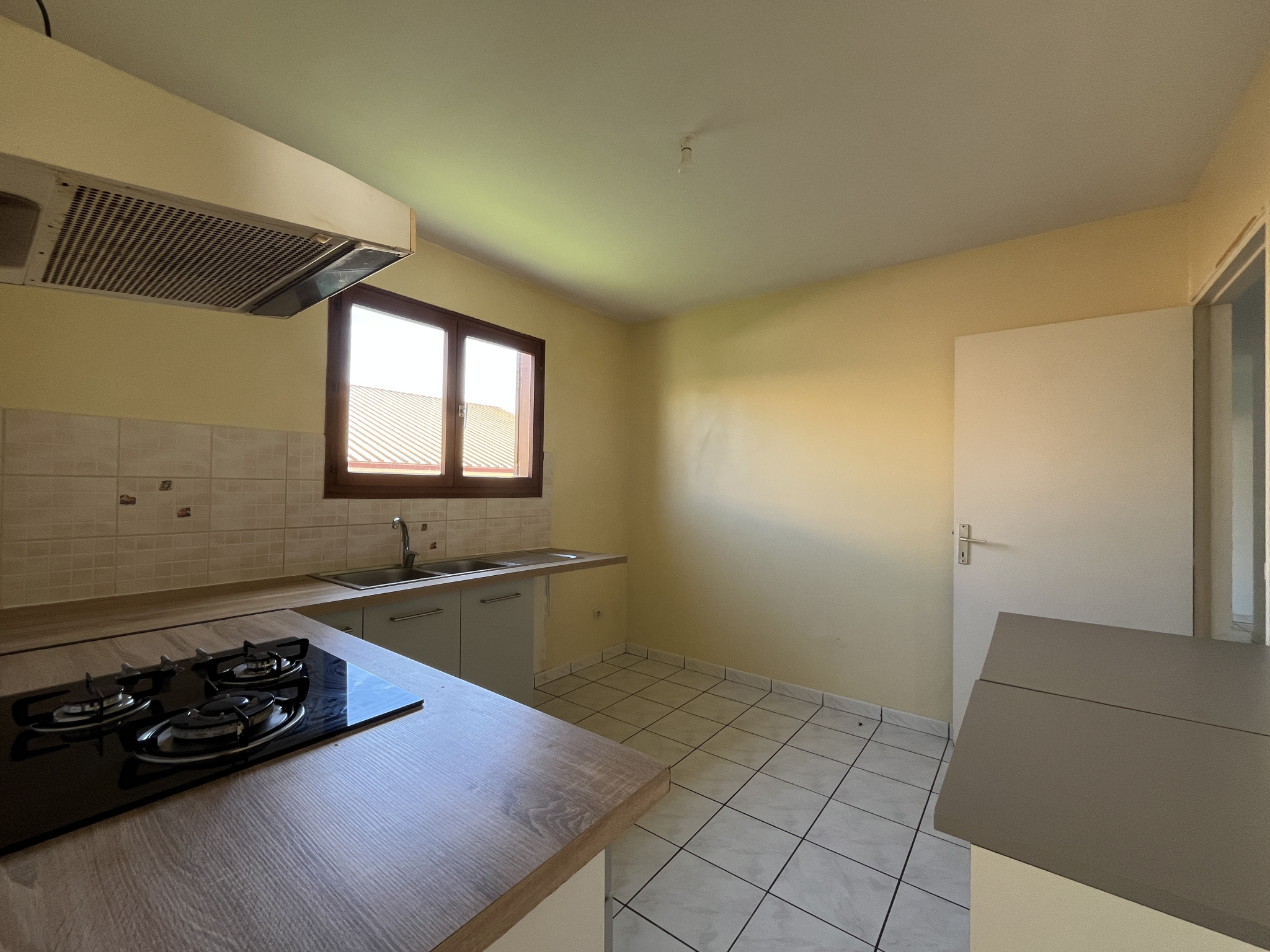 SAINTE MARIE - MAISON T5 AVEC PISCINE